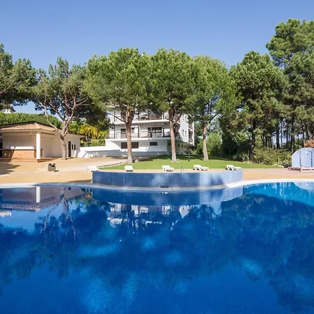 Falesia Pine Spot البوفيرا